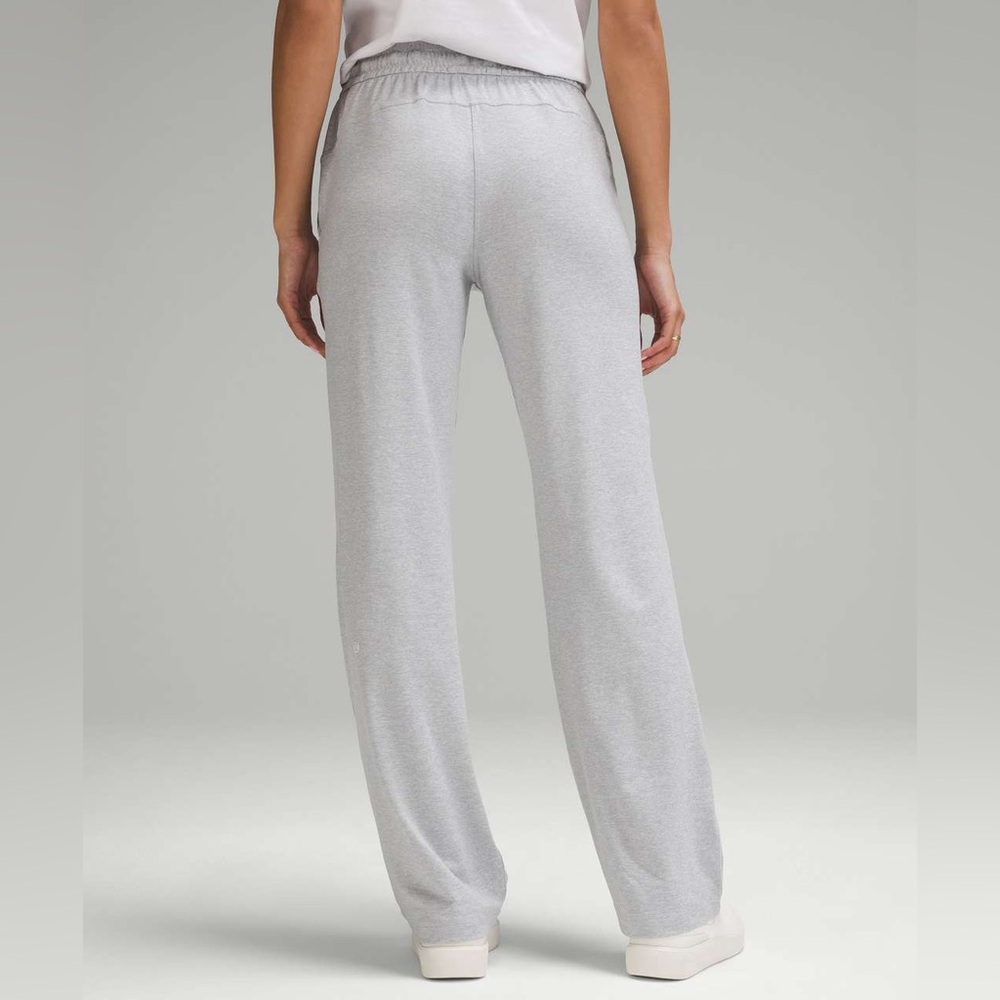 Lululemon Soft Jersey Straight-Leg Pant Tall Heather Gray Size 2 - Picture 3 of 6